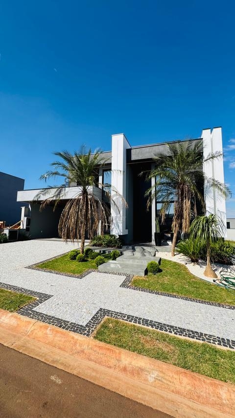 Casa à venda em Paulínia, Parque Brasil 500, com 3 suítes, com 217 m², Santorini